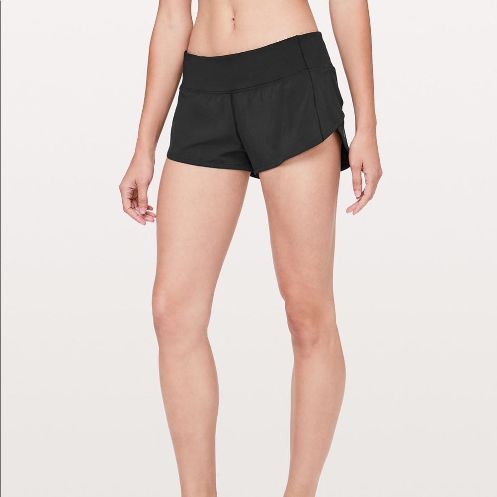 Lulu lemon speed short